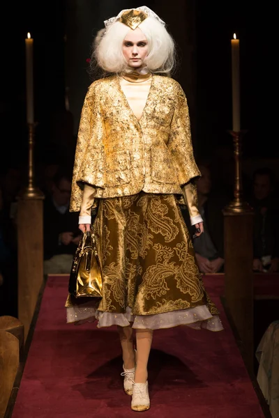 Look 33